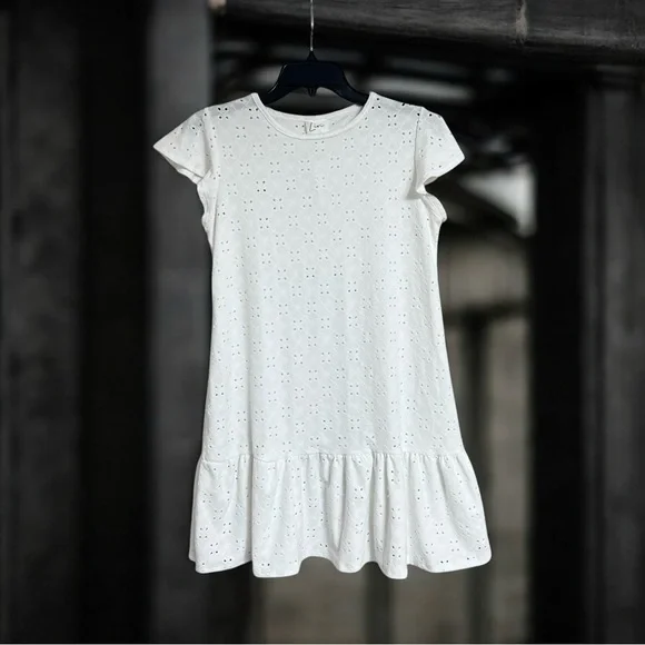 Livi by Olivia Rae White Eyelet Mini Dress
New‎ W/FLAW Read - Picture 7 of 11